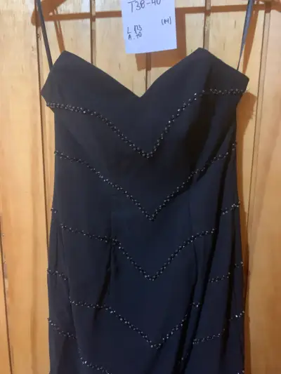 Vestido negro talla 38-40 - miniatura 2