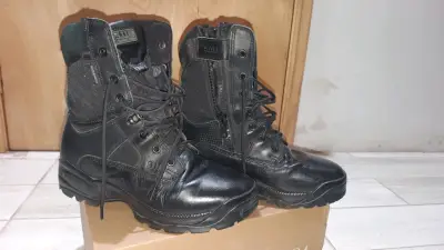 Botas tácticas 5.11 negras impermeables - miniatura 1
