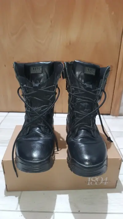 Botas tácticas 5.11 negras impermeables - miniatura 3