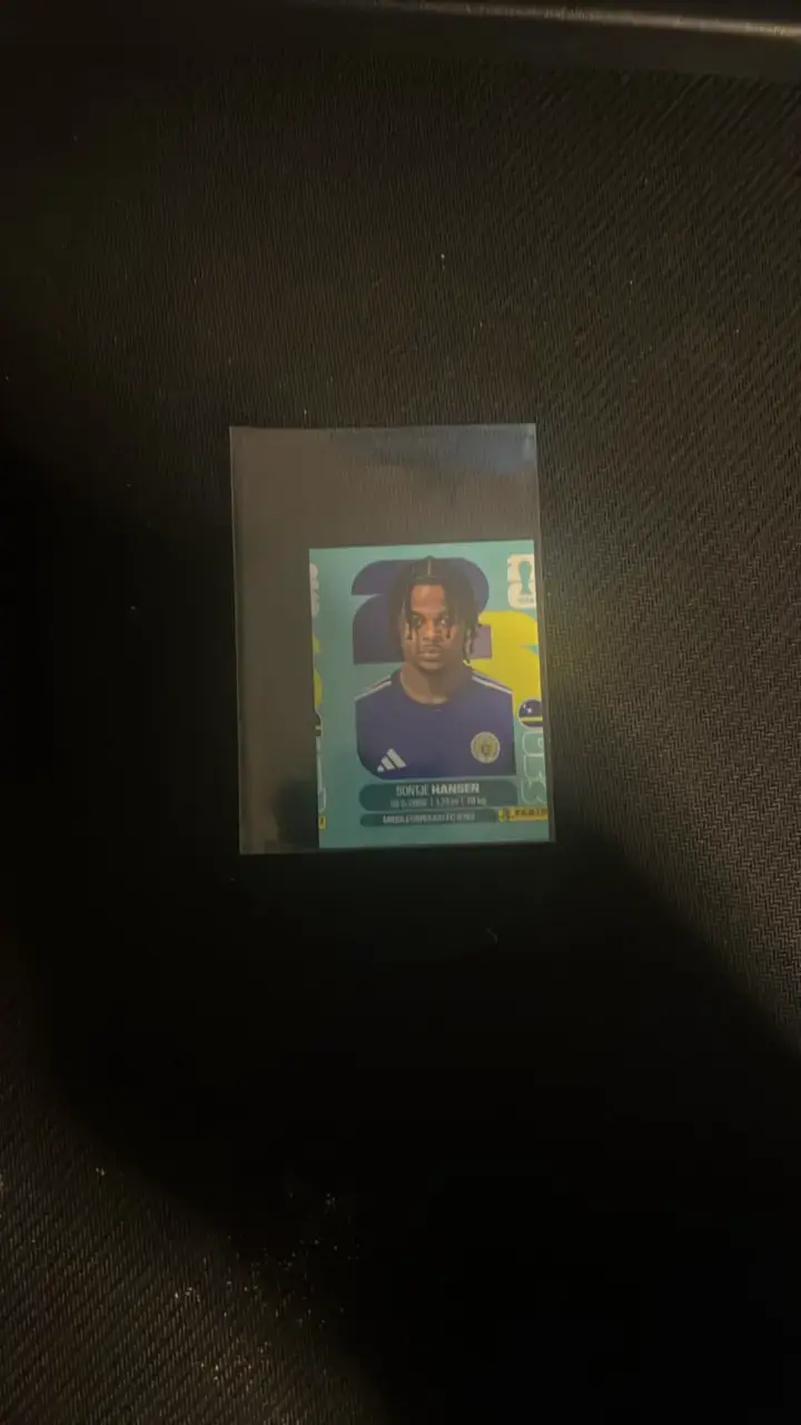 Lamina de jugador de curazao mal impresa