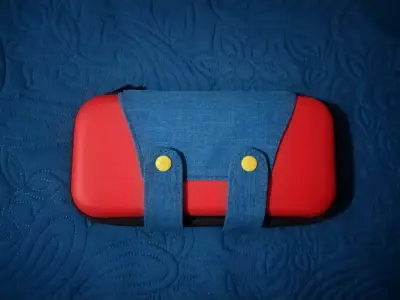 Estuche de Mario para Nintendo Switch Lite - miniatura 1