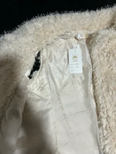 Chaleco peludo beige para mujer - miniatura 3
