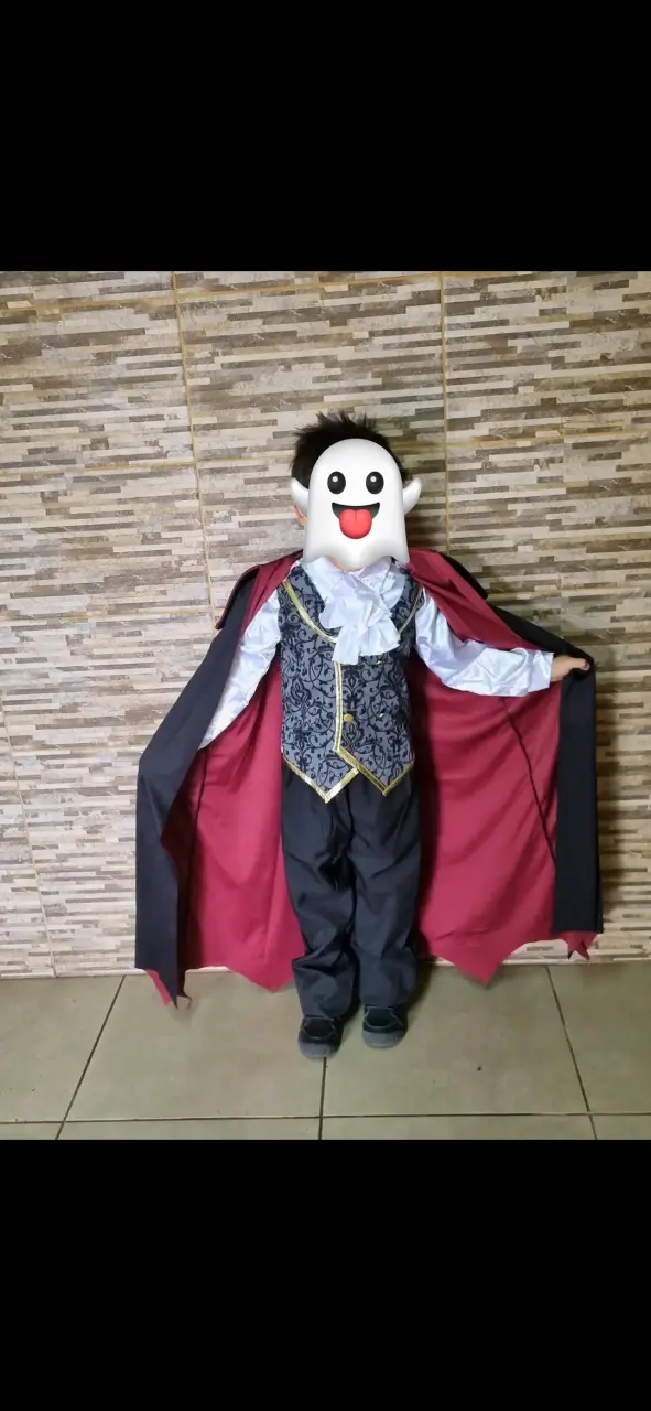 Disfraz de vampiro para niño con capa