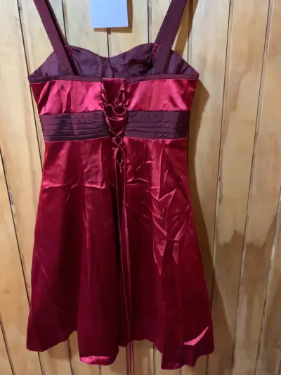 Vestido de fiesta rojo con tirantes talla 42-44 - miniatura 4