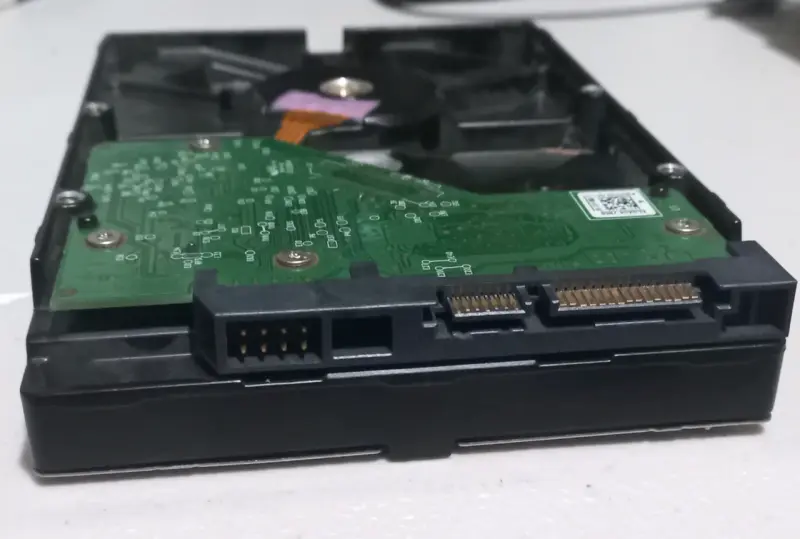 Disco duro 1TB (HDD) - 3