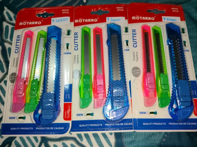 Set de 3 cortadores Mötarro colores variados