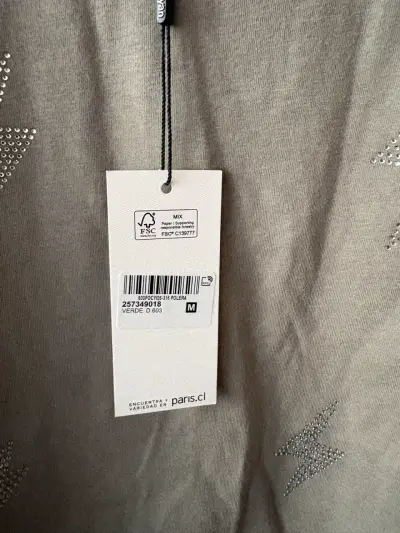Polera gris con estampado de rayos nueva - miniatura 3