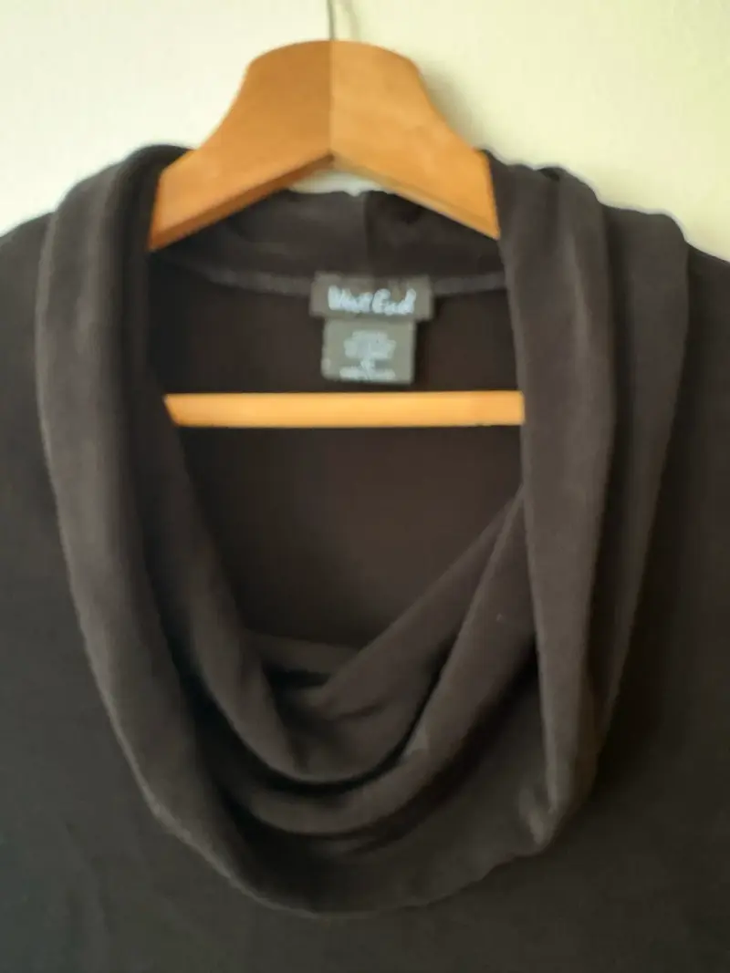 Polera sin mangas negra West End vintage - 4