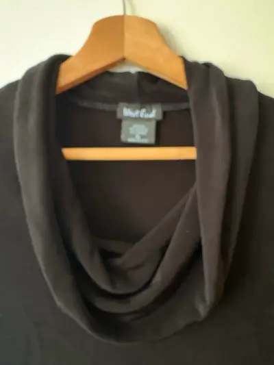 Polera sin mangas negra West End vintage - miniatura 4