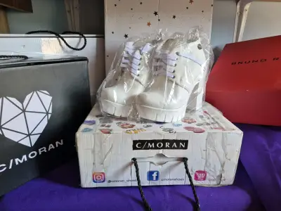 Botines blancos de plataforma número 35 - miniatura 1