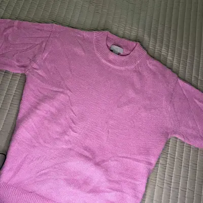 Suéter rosa H&M de lana talla M - miniatura 2