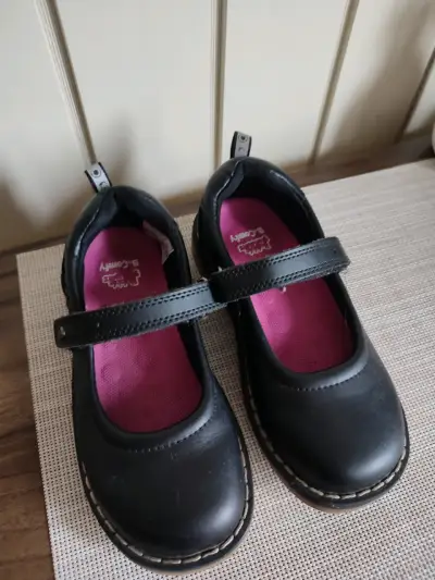 Zapatos escolares negros para niña B-Queen - miniatura 1