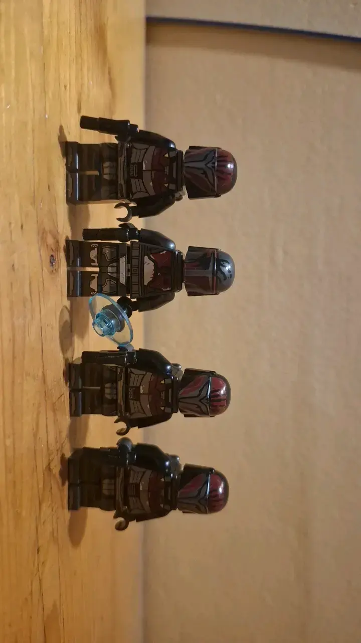Set de figuras de acción Mandalorian - 1