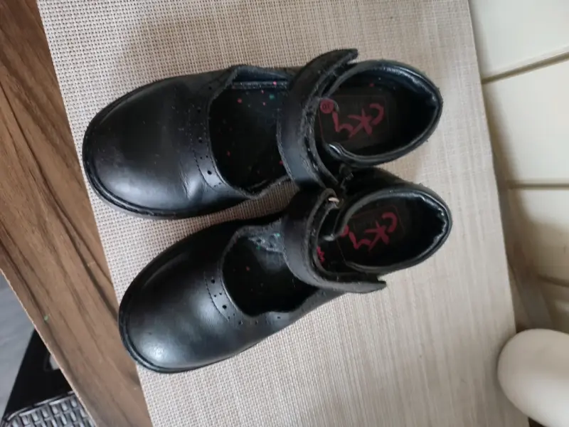 Zapatos escolares negros para niña - 1