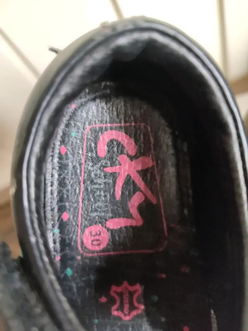 Zapatos escolares negros para niña - 3