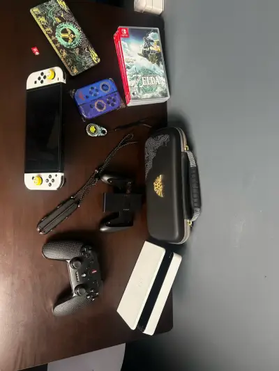 Consola Nintendo Switch OLED con accesorios Zelda - miniatura 1