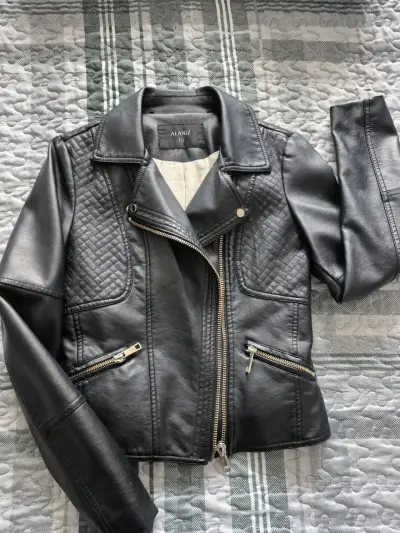 Chaqueta de cuero negra Alaniz con cierre - miniatura 1