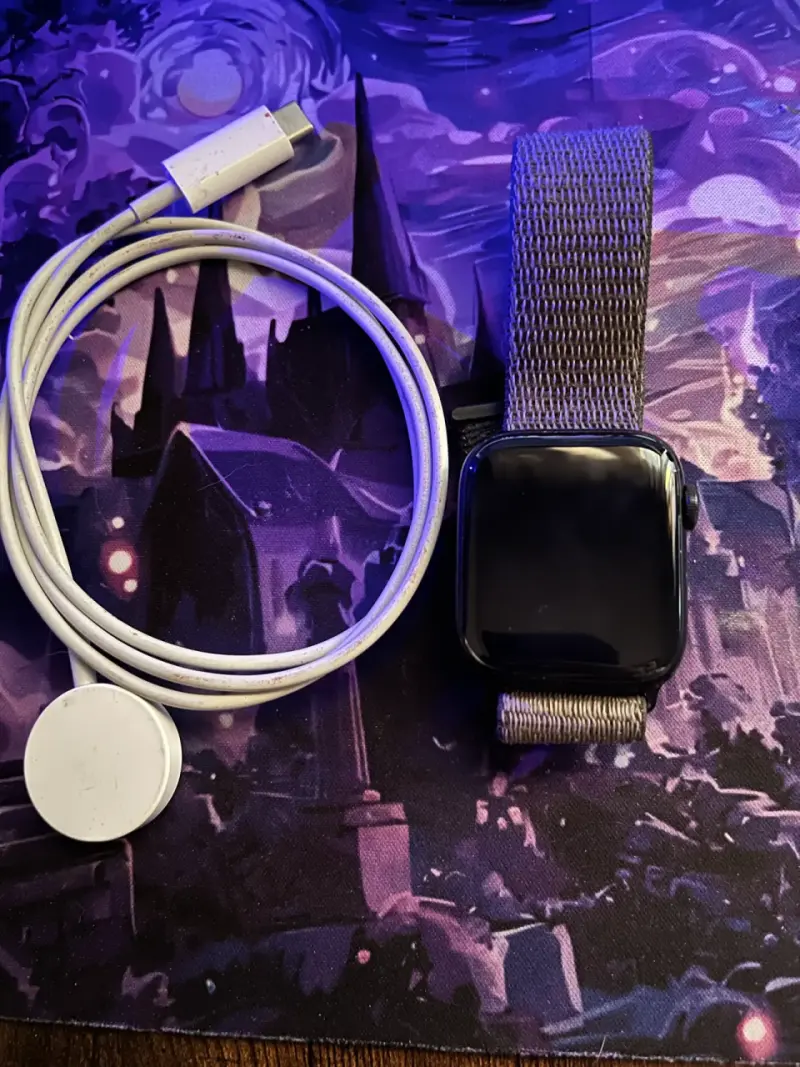 Apple Watch SE 44mm GPS Gen2 - 2