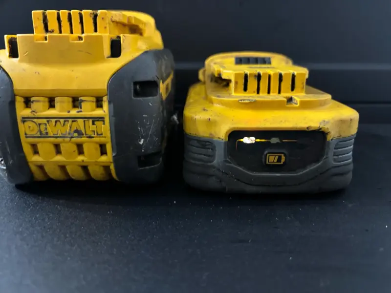 Batería DeWalt recargable - 2