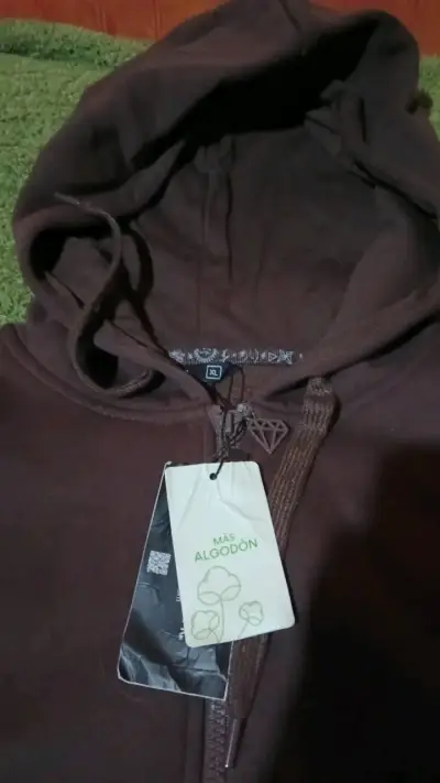 Polerón marrón con capucha talla XL - miniatura 3