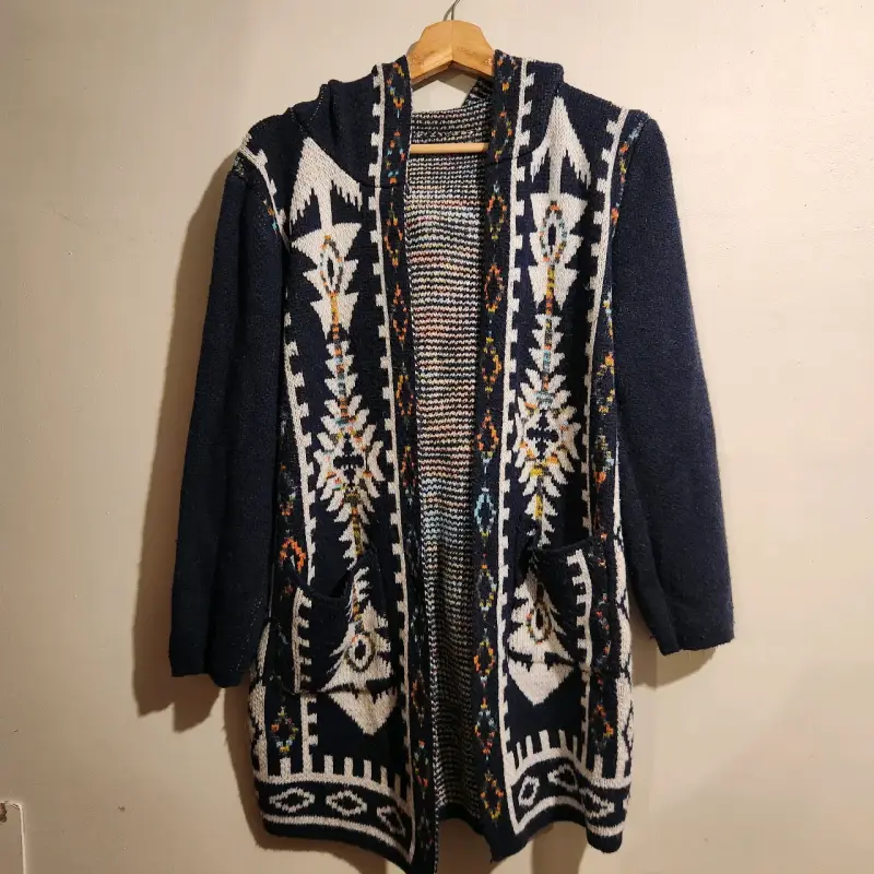 Cárdigan étnico azul con capucha