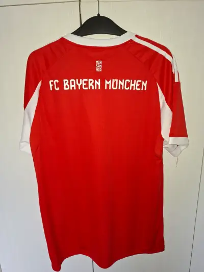 Camiseta Bayern Munich talla L - miniatura 2