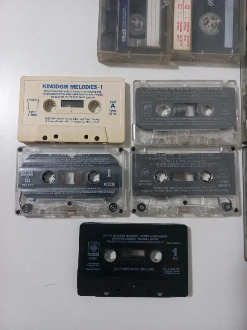 Lote de cassettes de audio vintage variados - 3