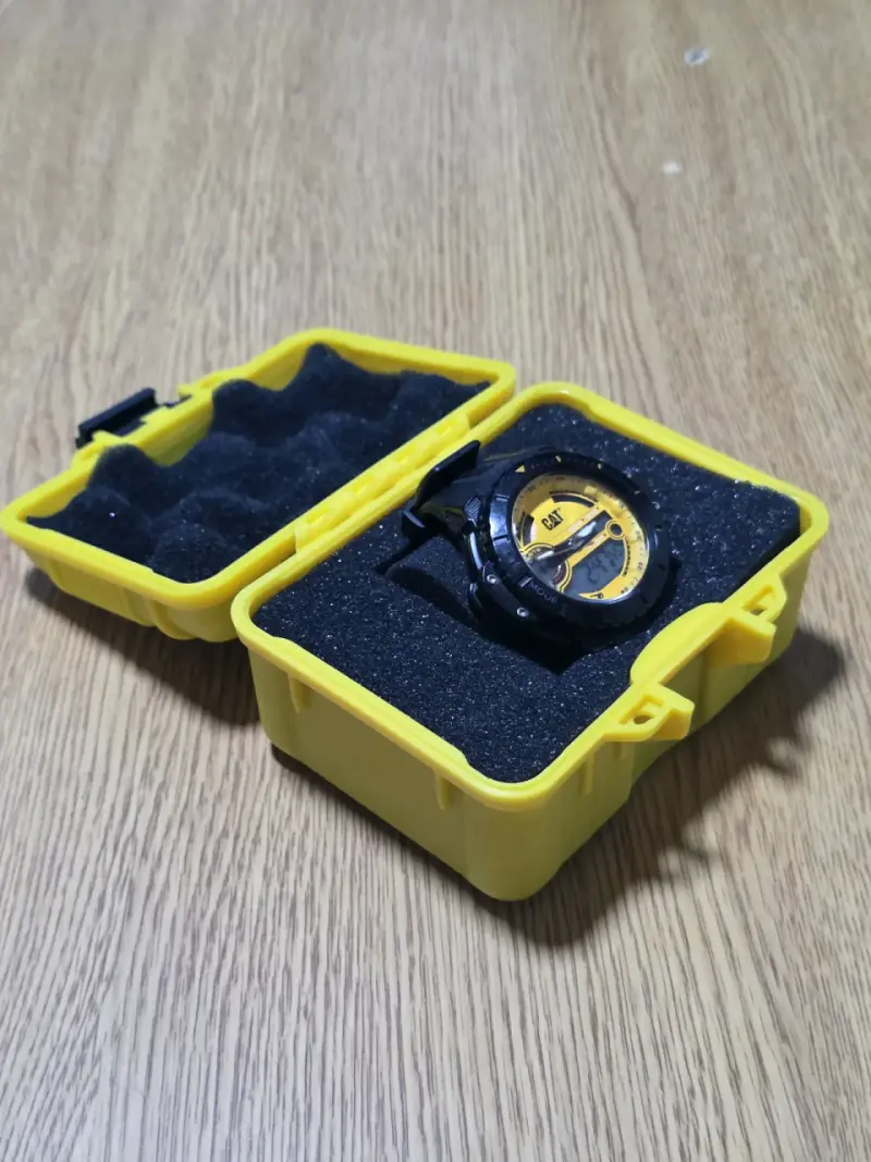 Reloj digital CAT - 3