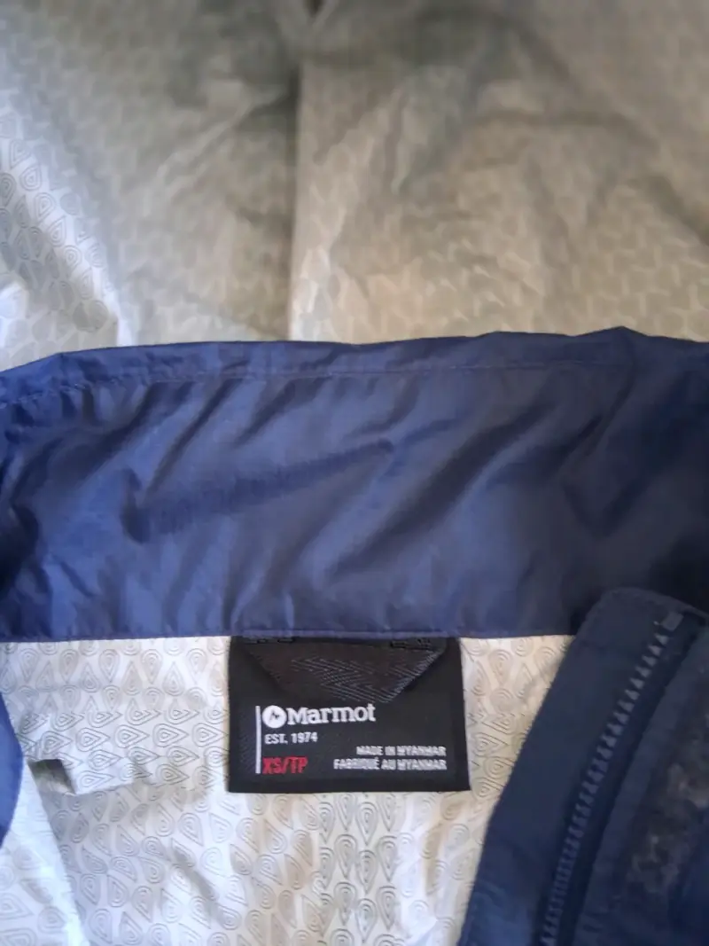 Chaqueta impermeable Marmot azul con capucha - 2