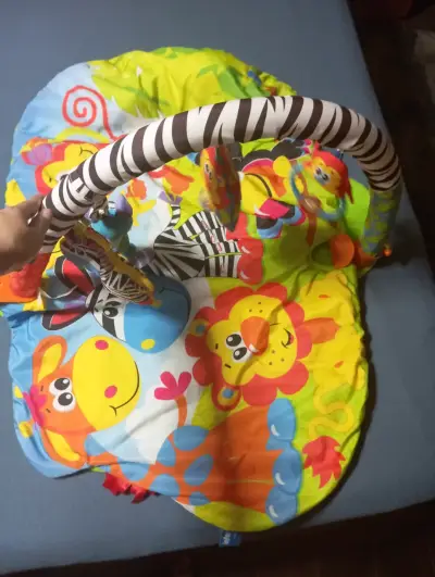 Gimnasio infantil con diseño de animales - miniatura 3