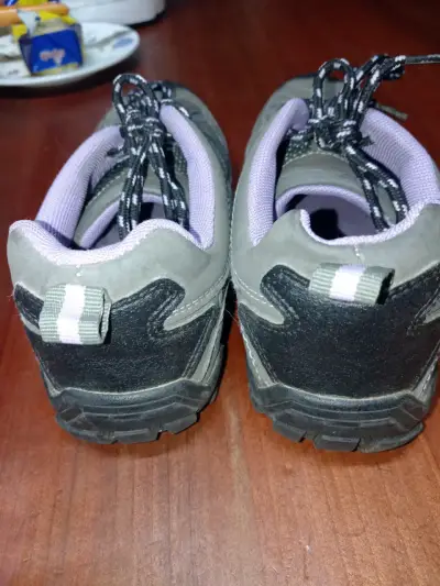 Zapatillas de trekking gris para mujer - miniatura 4
