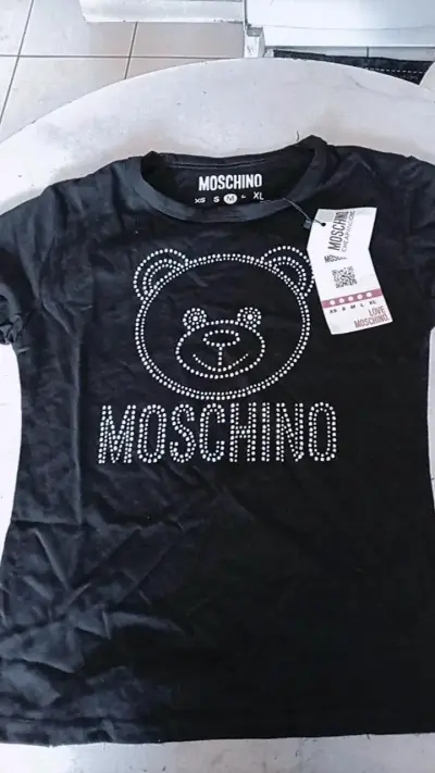 Pack de poleras de diseñador negras - miniatura 3