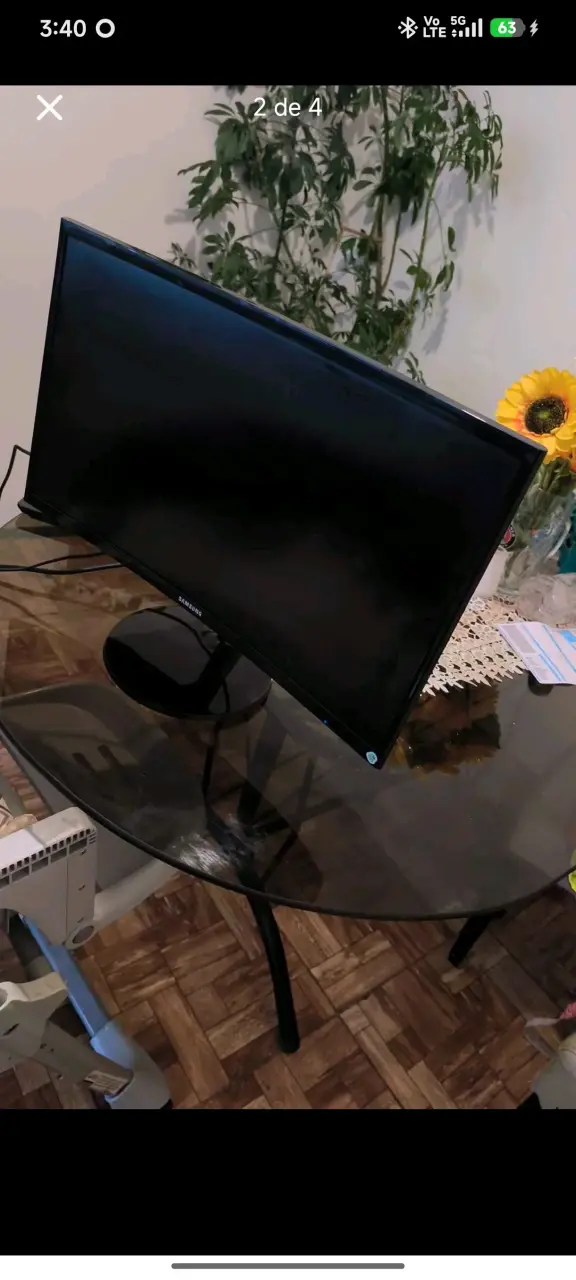 Monitor Samsung de 24 pulgadas Full HD - 2