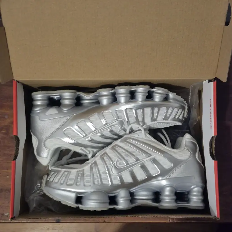 Zapatillas deportivas plateadas Nike Shox TL - 1