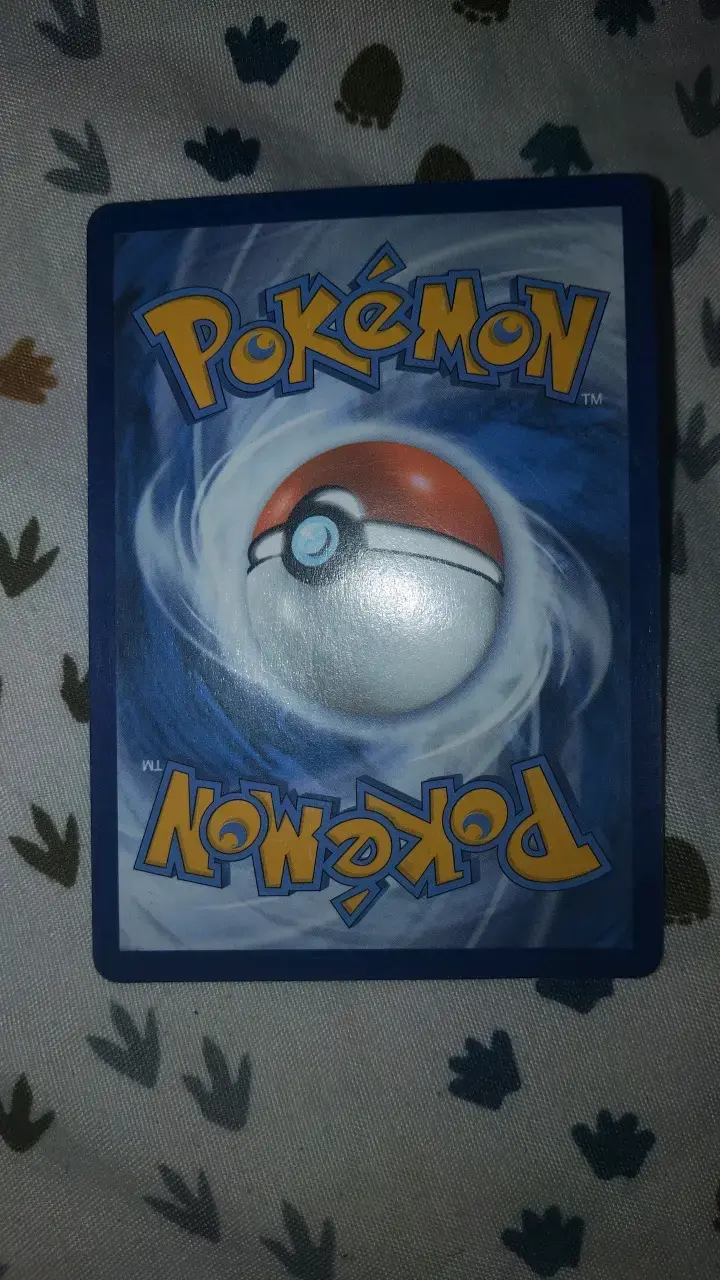 Carta Pokémon Mimikyu V holográfica - 4