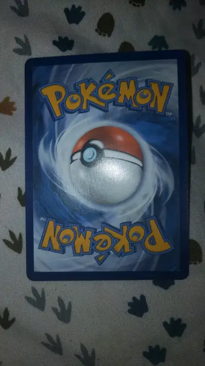 Carta Pokémon Mimikyu V holográfica - miniatura 4