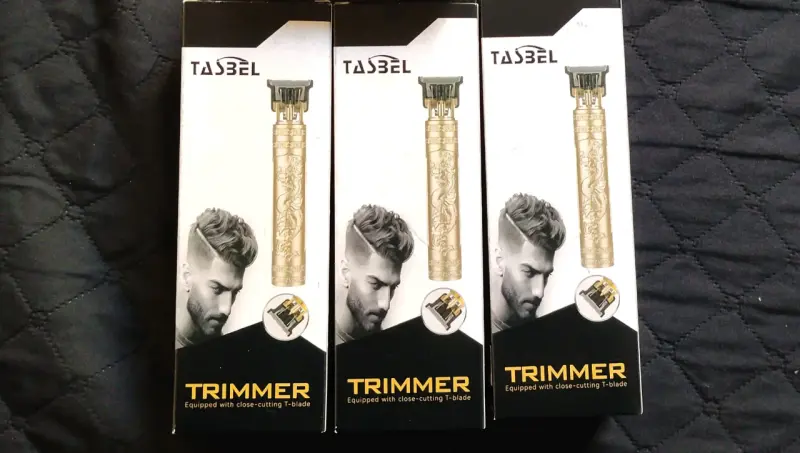 Cortadora de pelo Tasbel dorada profesional