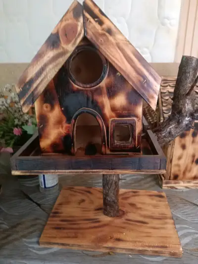 Casa de madera decorativa rústica - miniatura 2