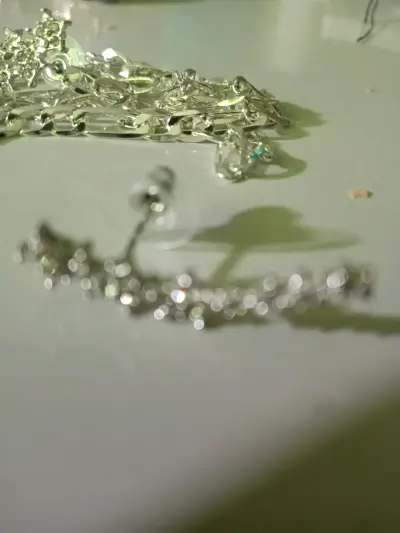 Set de pulseras y collares variados - miniatura 3