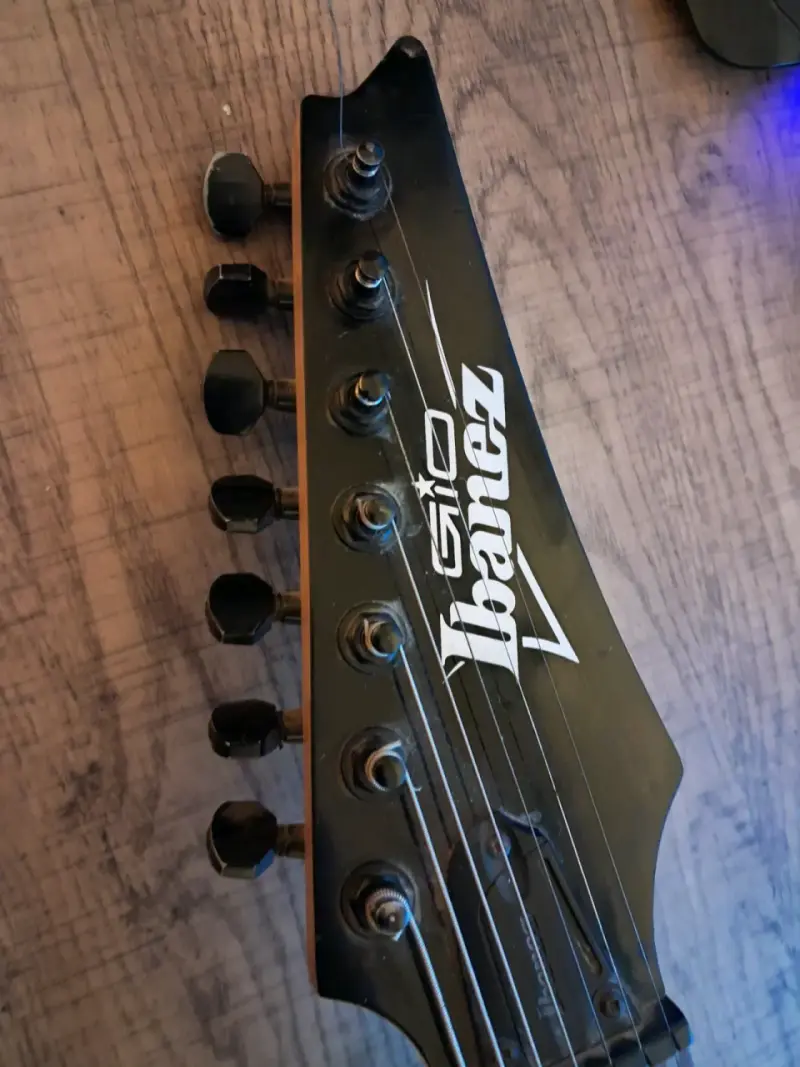 Guitarra eléctrica Ibanez GRG7221BK 7 cuerdas - 3