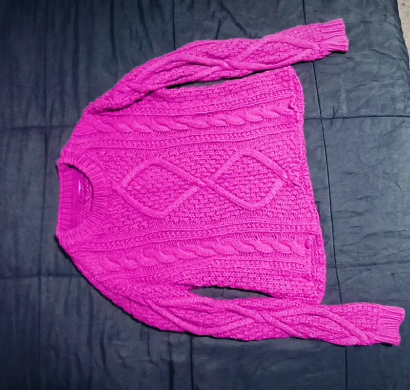 Suéter tejido fucsia de lana