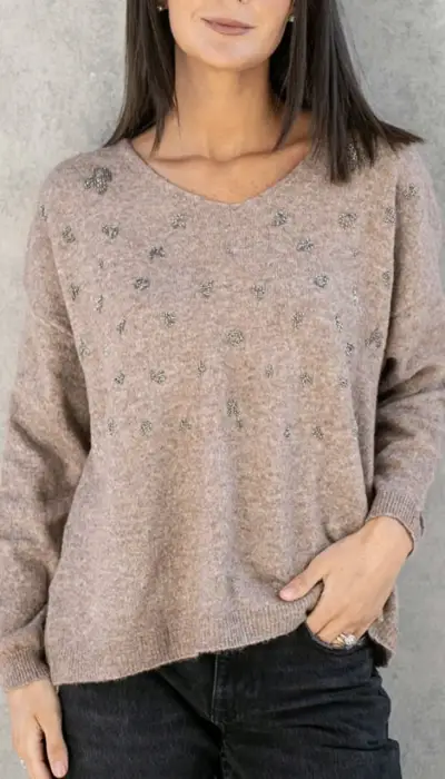 Suéter beige con detalles brillantes - miniatura 1