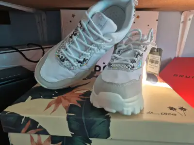 Zapatillas blancas Agua de Coco. - miniatura 1