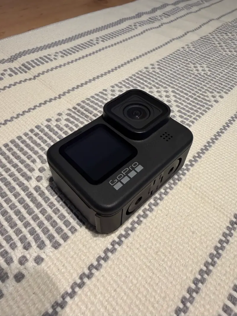 Cámara GoPro Hero 9 Black con accesorios y estuche - 3