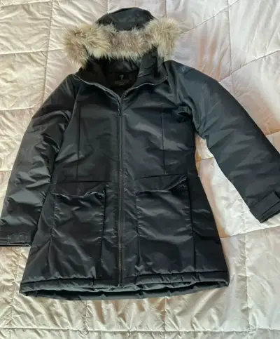 Parka negra con capucha de piel sintética S - miniatura 1