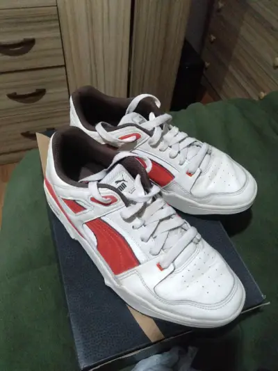 Zapatillas deportivas Puma blancas y rojas - miniatura 5
