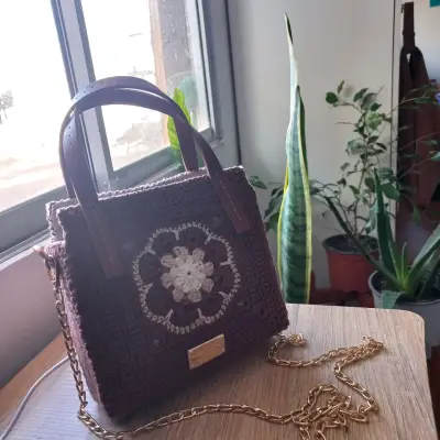 Bolso tejido a crochet hecho a mano - miniatura 2