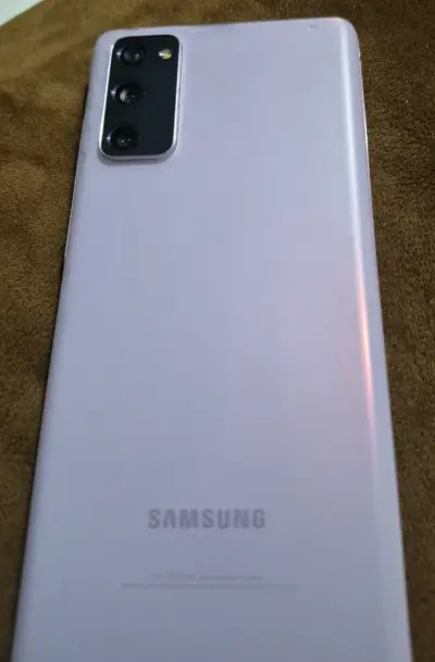 Samsung Galaxy S20 FE blanco en buen estado - miniatura 1
