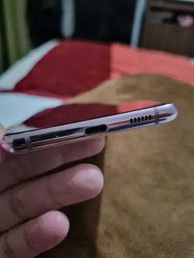 Samsung Galaxy S20 FE blanco en buen estado - miniatura 3