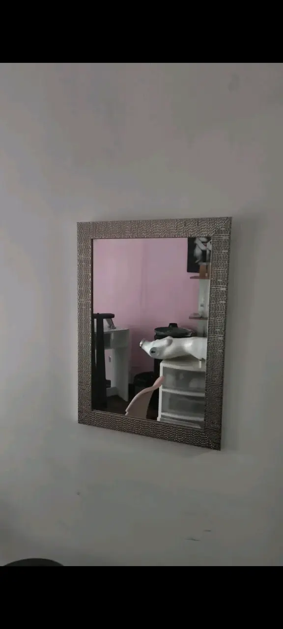 Espejo decorativo con marco texturizado